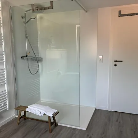 Alte Apotheke - Moderne Wohnung Mit Dachgeschoss Baiersbronn Eksteriør billede